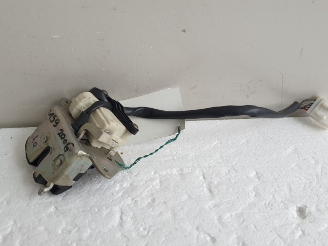 511983 Alfa Romeo 159 Sedan, 2007, Csomagtérajtó Zár.