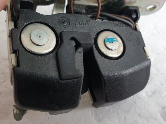 511983 Alfa Romeo 159 Sedan, 2007, Csomagtérajtó Zár.