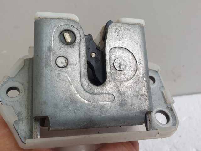 511988 Suzuki Sx4, Swift 2007, Csomagtérajtó Zár, Zárszerkezet, B6765.