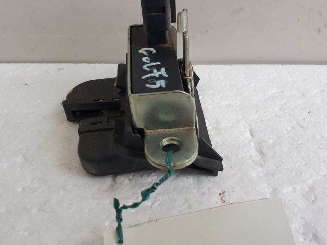 511994 VW Golf 5, 2006, Csomagtérajtó Zár, Zárszerkezet, 5P0827505C.