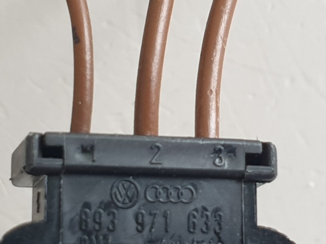 512000 VW Passat B6, 4 Ajtós, Csomagtérajtó Zár, 4F5827505D, Zárszerkezet.