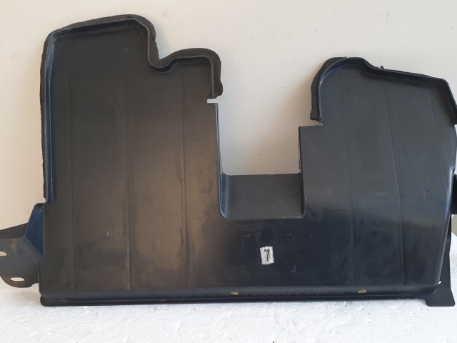 512498 Nissan Qashqai 2013, BAL Hűtő Légterelő, 62823BR00A.