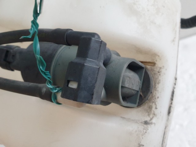 512514 Nissan Qashqai 2013, Ablakmosó Tartály, 28910JD000.