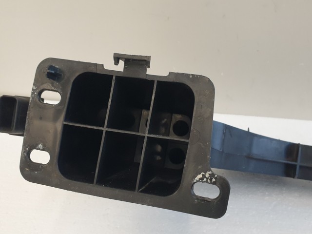 512519 Citroen Ds4, 2011, Első Lökhárító Tartó, 9674894680.