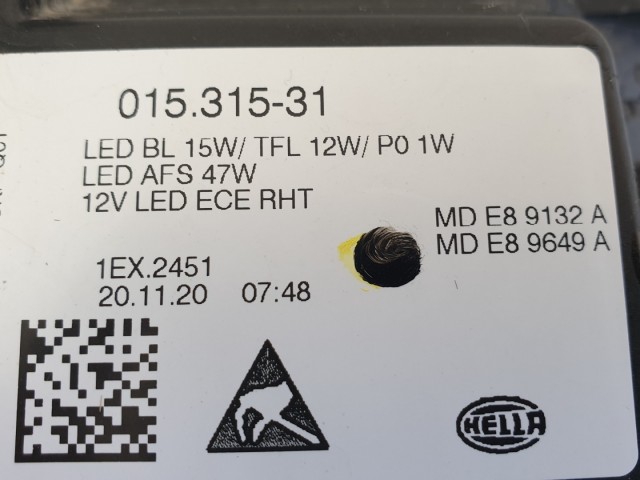 511043 Mercedes B, 2020, Bal Fényszóró, Hiányos, Alkatrésznek. MDE89132A.