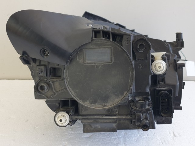 511043 Mercedes B, 2020, Bal Fényszóró, Hiányos, Alkatrésznek. MDE89132A.