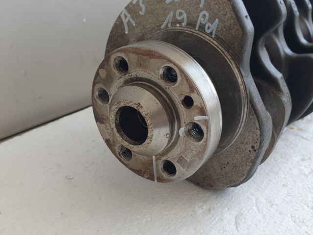 511059 Audi A3, 1,9. Pd, 2005, Főtengely. 