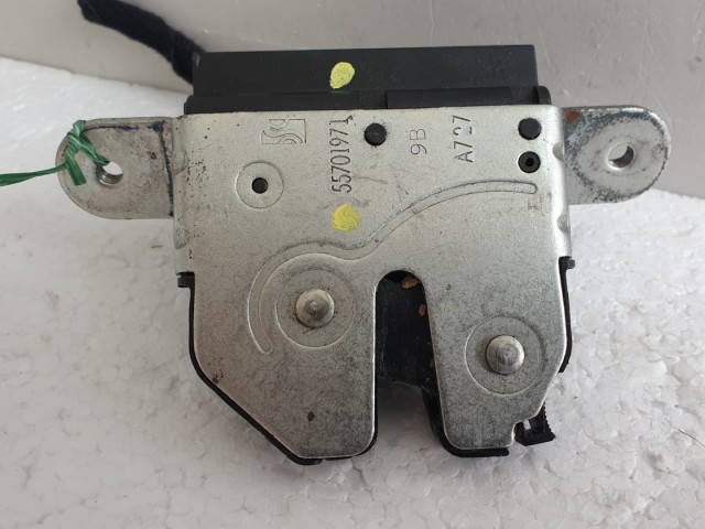 512045 Opel Corsa D, 2010, Csomagtérajtó Zár, Zárszerkezet, 55701971.