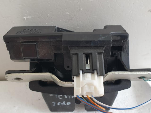 512052 Ford Fiesta 2011, Csomagtérajtó Zár, Zárszerkezet, 