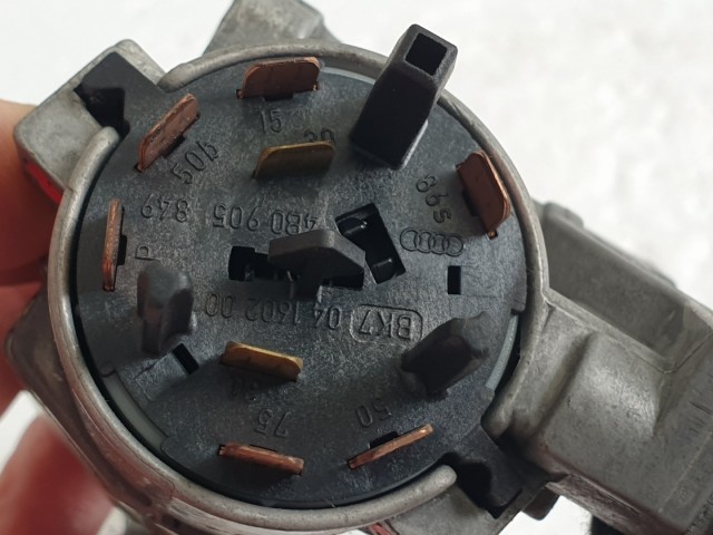 512056 Seat Ibiza 2010, Gyújtáskapcsoló, Kulccsal, 4B0905851Q.