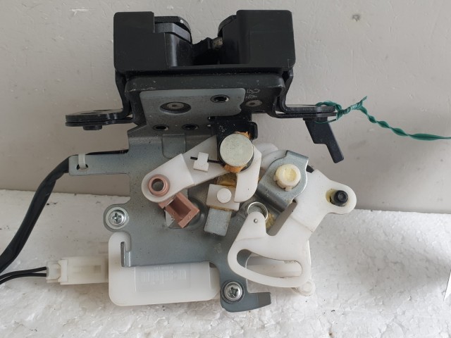 512057 Mazda 5, 2009, Csomagtérajtó Zár, Zárszerkezet, B6701.