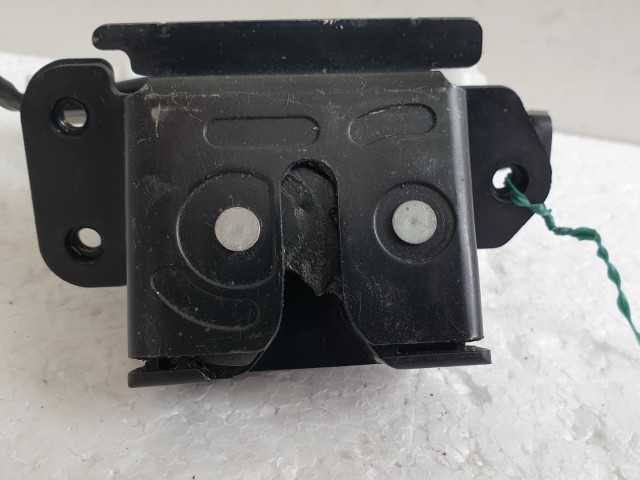 512057 Mazda 5, 2009, Csomagtérajtó Zár, Zárszerkezet, B6701.