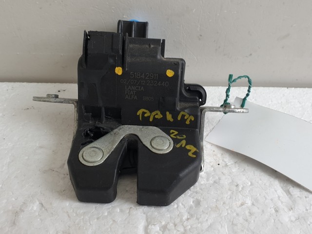 512059 Fiat Panda 3, 2013, Csomagtérajtó Zár, Zárszerkezet, 51842911.