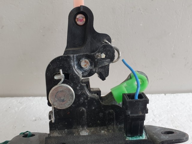 512060 Kia Sportage 2009, Csomagtérajtó Zár, Zárszerkezet, ALSÓ.