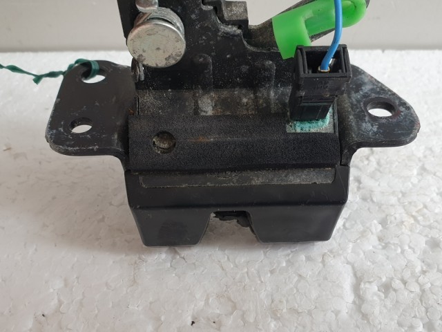 512060 Kia Sportage 2009, Csomagtérajtó Zár, Zárszerkezet, ALSÓ.