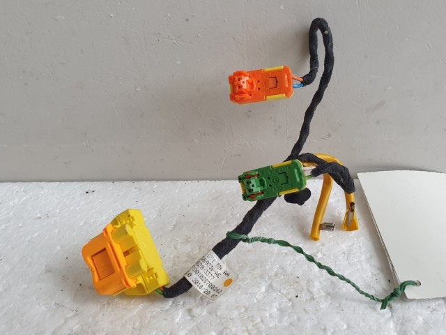 512064 Audi A4, A3, 2010, Légzsák Csatlakozó, 8P0971589AA. Kormánylégzsákba.