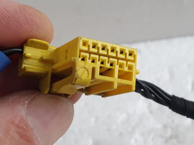 512065 Audi A4, A3, 2003, Légzsák Csatlakozó, 8E0971589S. Kormányba. 