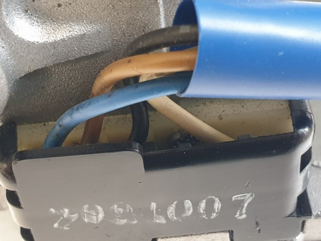 511902 Kia Soul, 2011 Hátsó Ablaktörlő Motor, Kar, 98700-2K000, Lapát.