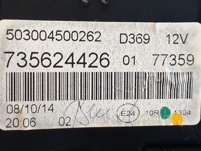 511912 Fiat 500, 2014, Óracsoport, 735624426, Angol, Alkatrésznek.