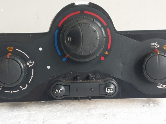 511915 Renault Clio 3, 2012, Fűtés Hűtés Kapcsoló, Klímás. 69590001.