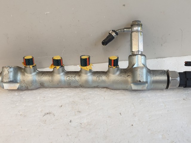 511918 Chevrolet Cruze 2012, Rail Cső, Nyomásérzékelő Szelep, 45PP3-2.