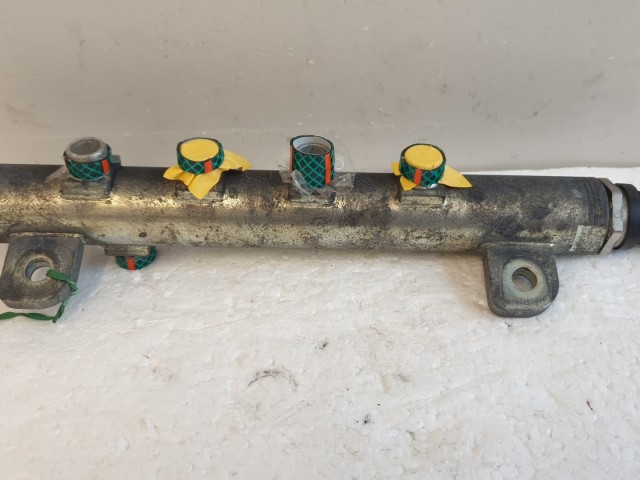 511919 Alfa Romeo 159, Rail Cső, Közösnyomócső, 0445214058. Bosch.