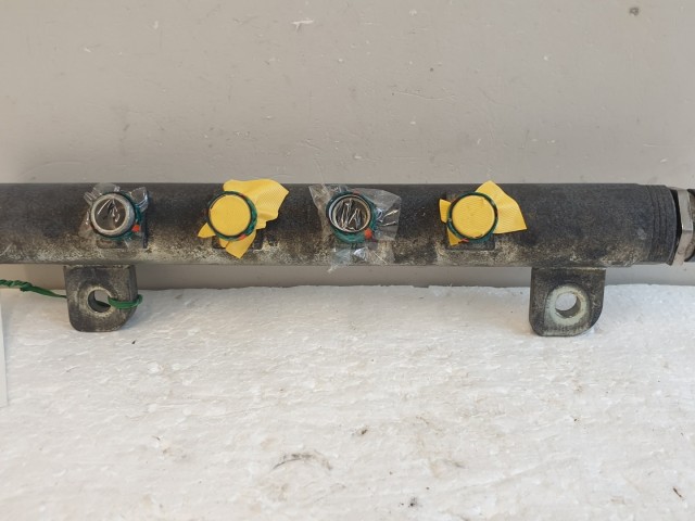 511919 Alfa Romeo 159, Rail Cső, Közösnyomócső, 0445214058. Bosch.