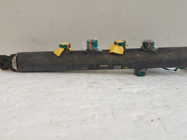 511919 Alfa Romeo 159, Rail Cső, Közösnyomócső, 0445214058. Bosch.