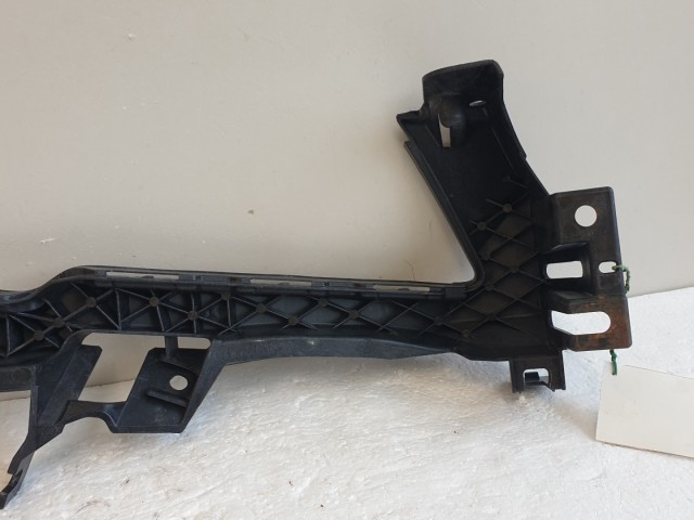 511923 Subaru Outback 2010 Bal Első Fényszóró Lökhárító Tartó, ELH.