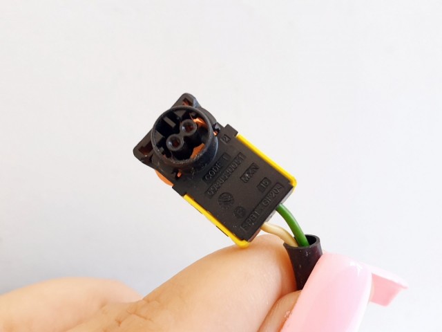 508406 Opel Astra J, Légzsák Átvezető Szalag, 13589398. Korányszög Jeladós.