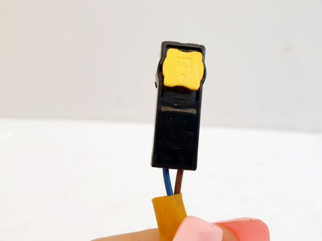 508416 Hyundai i30, 2009, Légzsák Átvezető Szalag, 8 Tüsi.