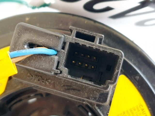 508420 Kia Sedona 2009, Légzsák Átvezető Szalag, 8 Tüsi.