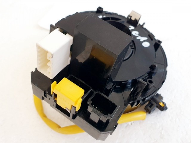 508421 KIa Picanto 2010, Légzsák Átvezető Szalag, 4 Tüsi.