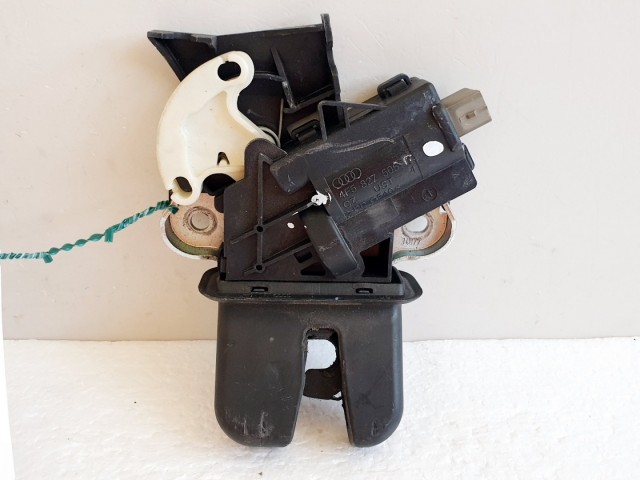 508500 VW Passat Jetta, Csomagtérajtó Zár, 4F5827505D, Zárszerkezet.