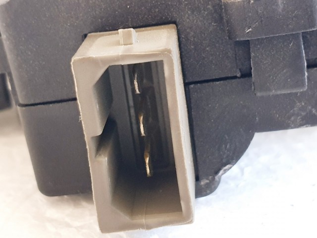 508500 VW Passat Jetta, Csomagtérajtó Zár, 4F5827505D, Zárszerkezet.