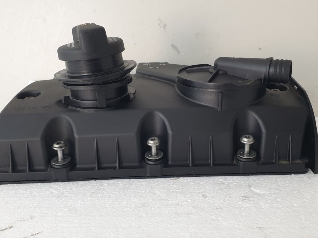 512773 Skoda Fabia 2, 1.4 PD, 2009,  Szelepfedél, 045103475C.