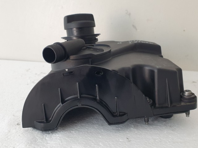 512773 Skoda Fabia 2, 1.4 PD, 2009,  Szelepfedél, 045103475C.