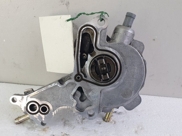 512818 VW Passat, PD,  Luk Vákumpumpa, 038145209A, Tandempumpa.