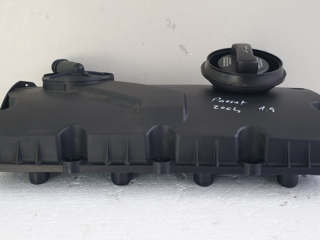 512824 VW Passat 2004, PD, 8 Szelep, Szelepfedél, 038103475N.