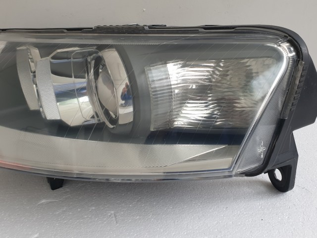 512827 Audi A6 C6 2008 Bal Első XENON Fényszóró, 4F0941003, Lámpa. 