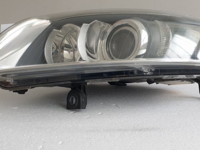 512827 Audi A6 C6 2008 Bal Első XENON Fényszóró, 4F0941003, Lámpa. 