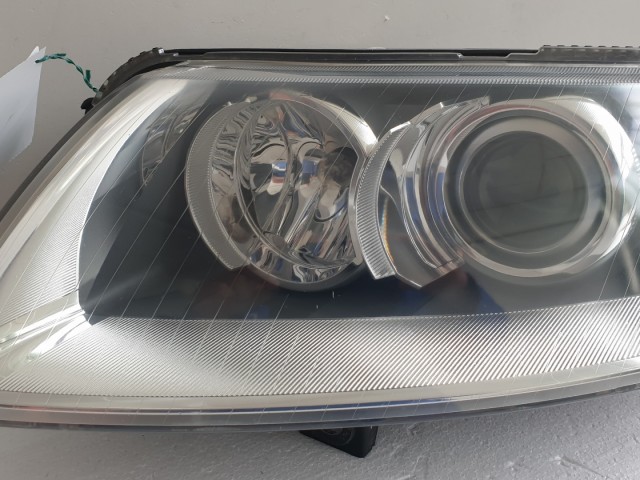 512827 Audi A6 C6 2008 Bal Első XENON Fényszóró, 4F0941003, Lámpa. 