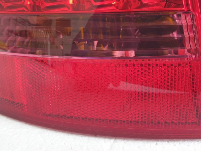 512829 Audi A6 Kombi 2008, Bal Hátsó Külső LED Lámpa, 89317039.