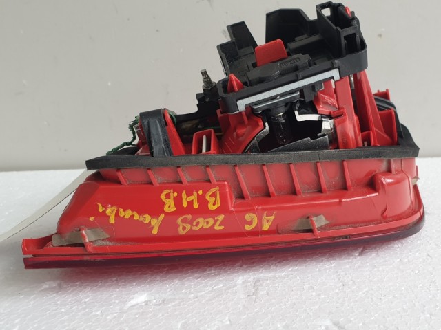 512831 Audi A6 Kombi 2008, Bal Hátsó Belső LED Lámpa, 89317059.