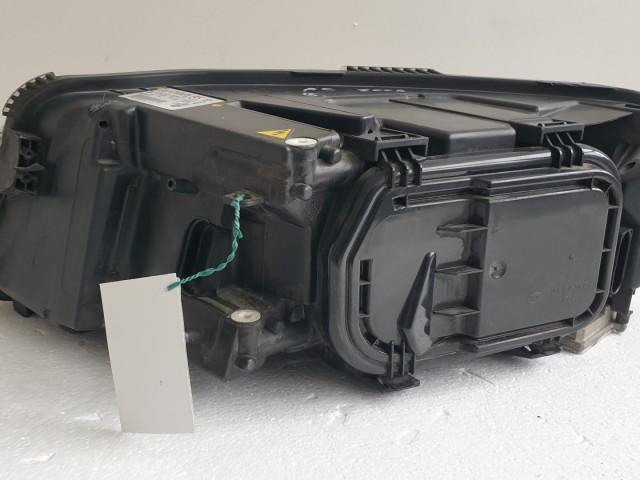 512832 Audi A6 C6 2008 Jobb Első XENON Fényszóró, 4F0941004, Lámpa. 