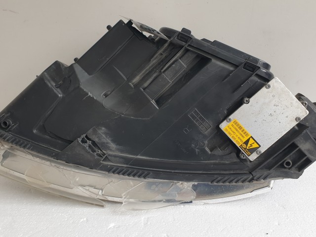 512832 Audi A6 C6 2008 Jobb Első XENON Fényszóró, 4F0941004, Lámpa. 