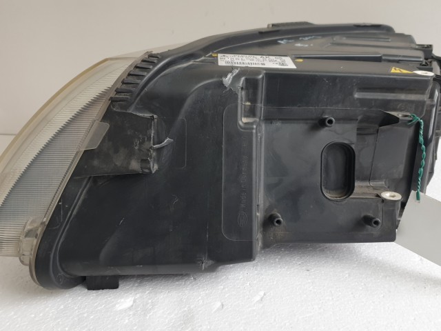 512832 Audi A6 C6 2008 Jobb Első XENON Fényszóró, 4F0941004, Lámpa. 