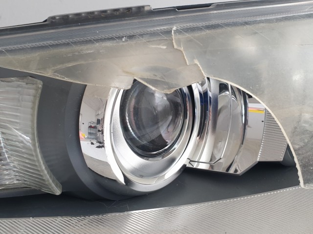 512832 Audi A6 C6 2008 Jobb Első XENON Fényszóró, 4F0941004, Lámpa. 