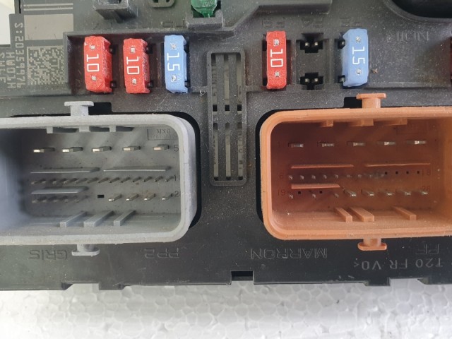 512833 Peugeot 207, Biztosítéktábla, 9664055780, Bsm L11, Delphi.