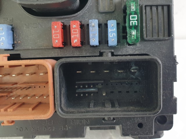 512833 Peugeot 207, Biztosítéktábla, 9664055780, Bsm L11, Delphi.